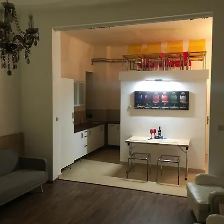 Appartamento Designholz Studio Apartman Győr